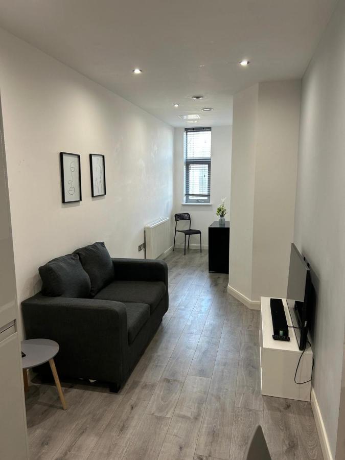 Stylish City Apartments - لايستر المظهر الخارجي الصورة