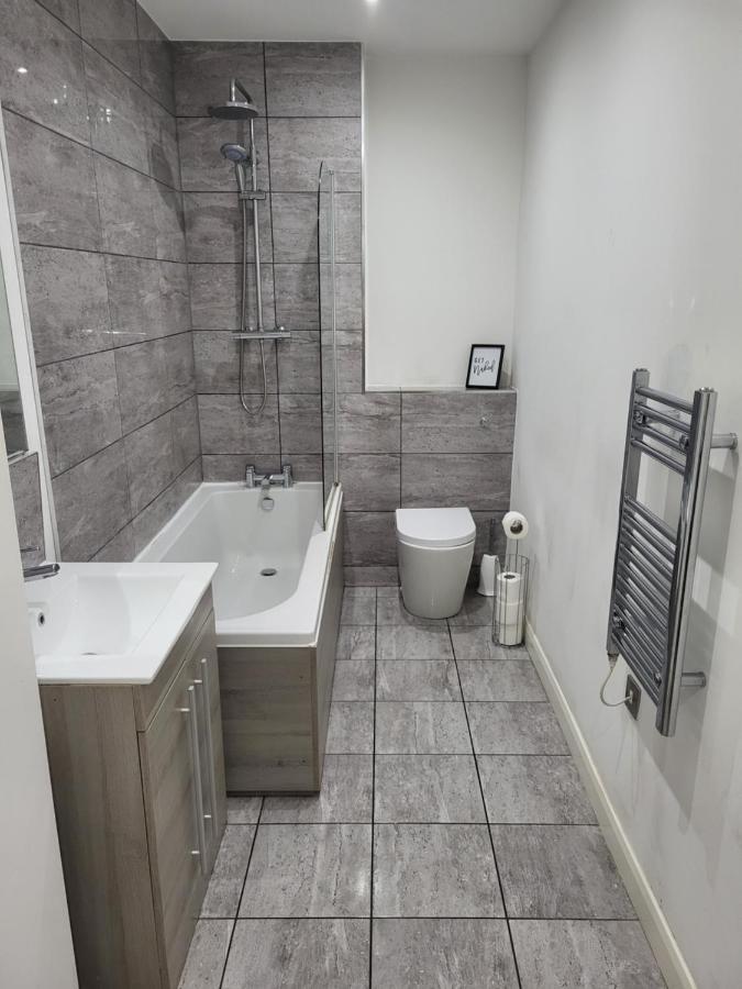 Stylish City Apartments - لايستر المظهر الخارجي الصورة
